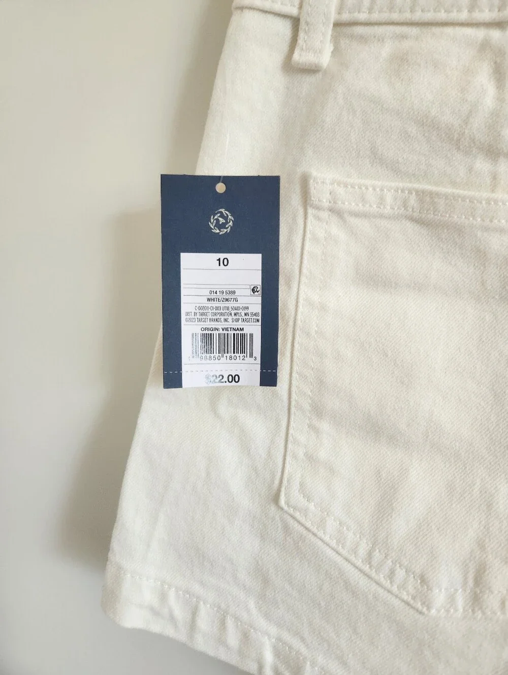 NWT Universal Thread White High Rise Sailor Shorts Size 10